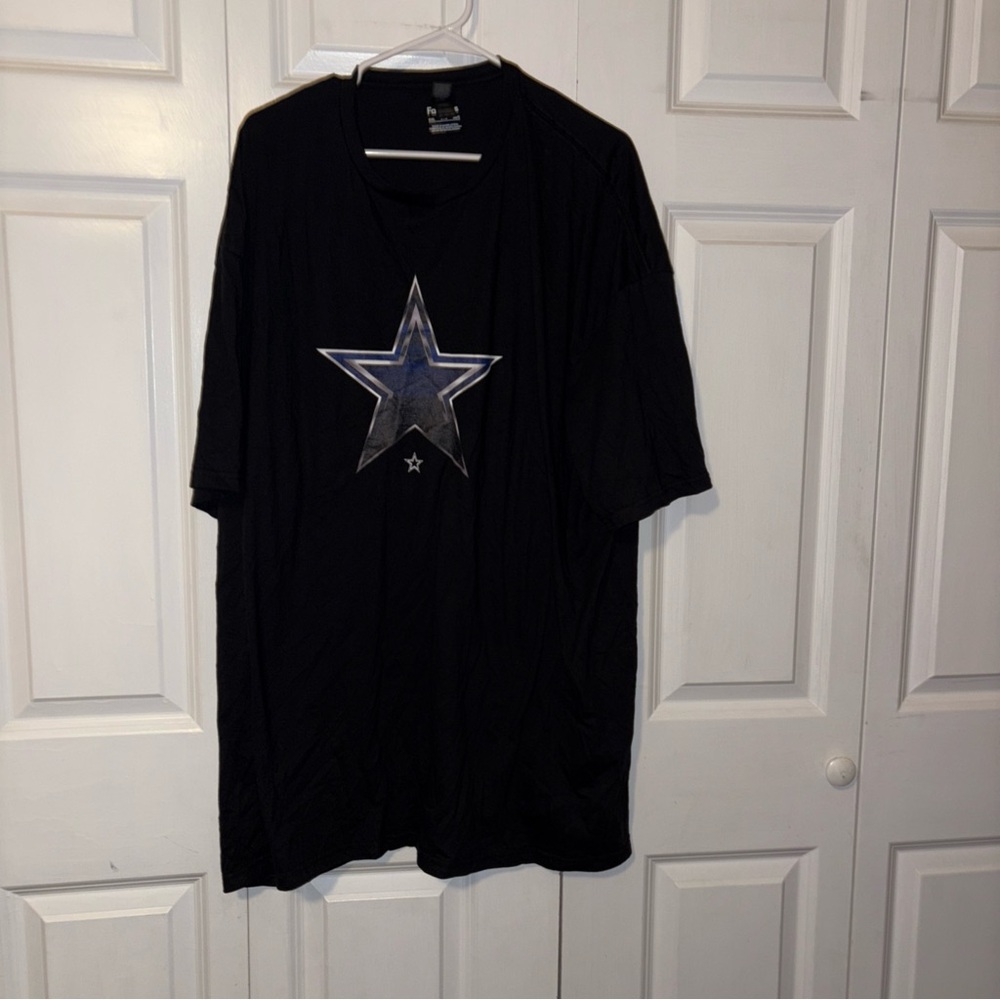 Fanatics Black Tee with Silver Star Design